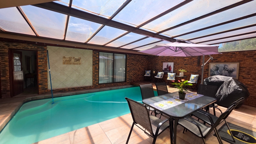 7 Bedroom Property for Sale in Vredenburg Western Cape